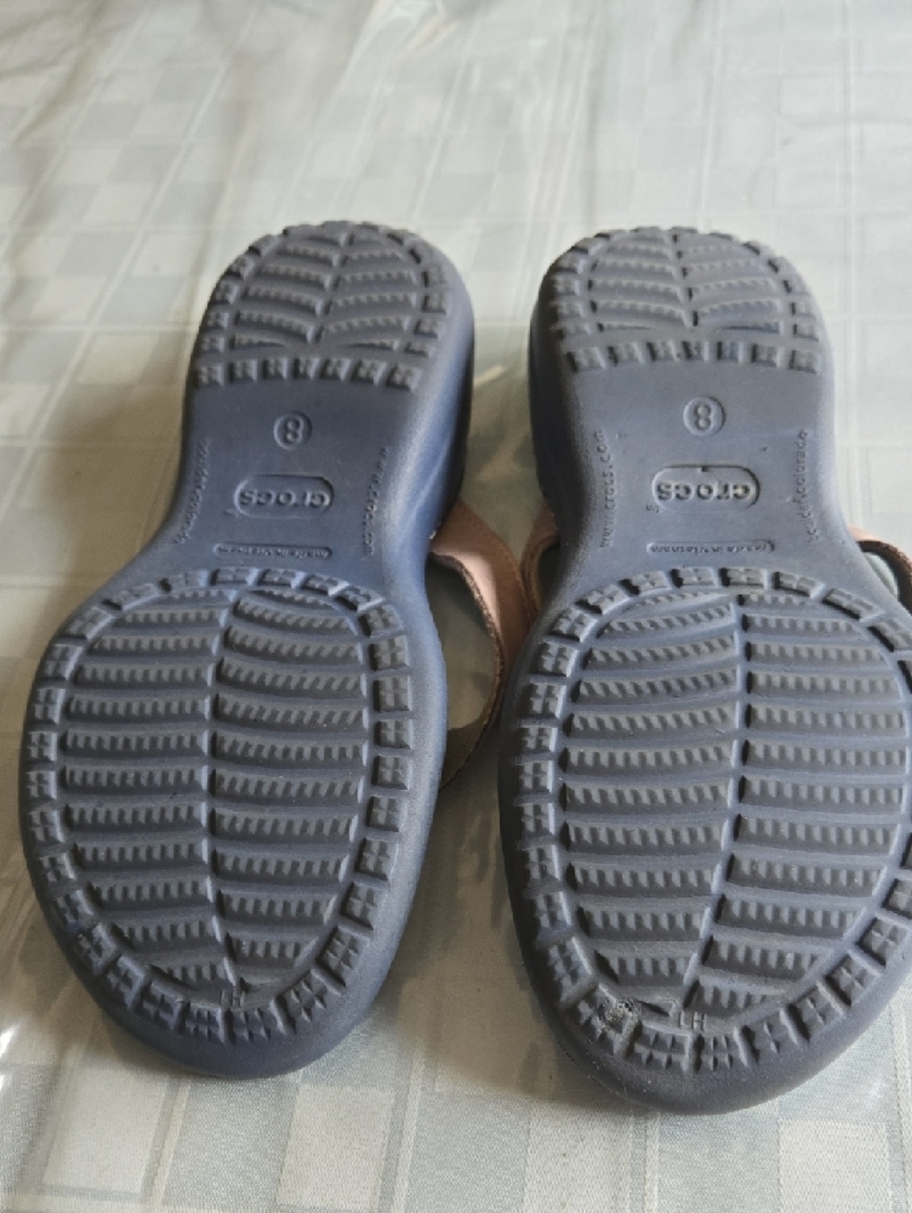 CROCS Women's Capri Flip Flops Sandals - Picture 2 of 3